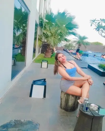 Escort Khuldabad